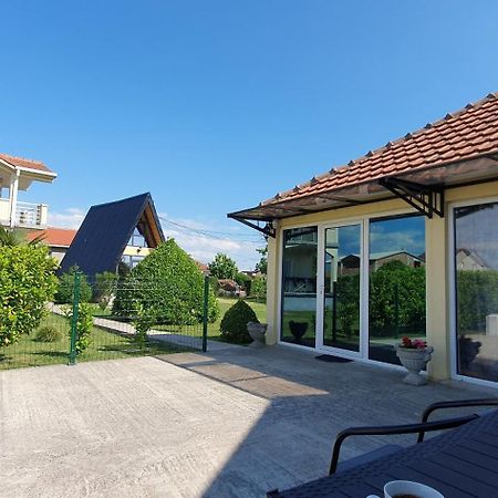 Cozzy Apartment Near The Aiport Podgorica Exterior foto