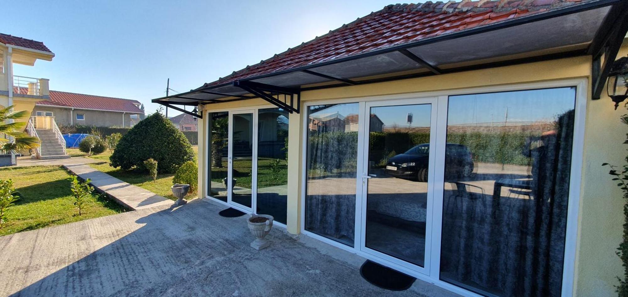 Cozzy Apartment Near The Aiport Podgorica Exterior foto